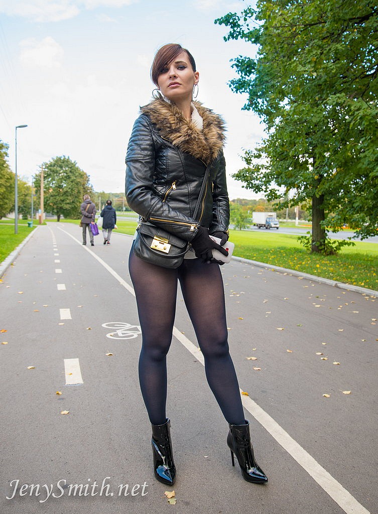 Jeny Smith in black pantyhose with no skirt on the road