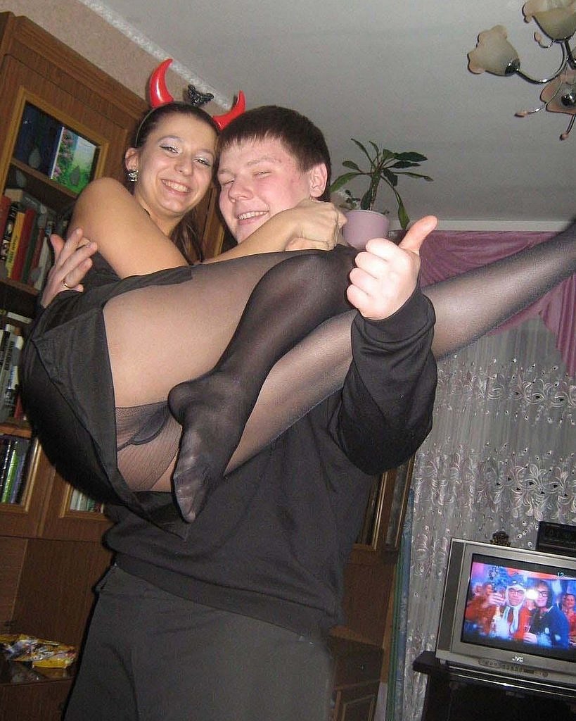 Candid pics of girls in pantyhose
