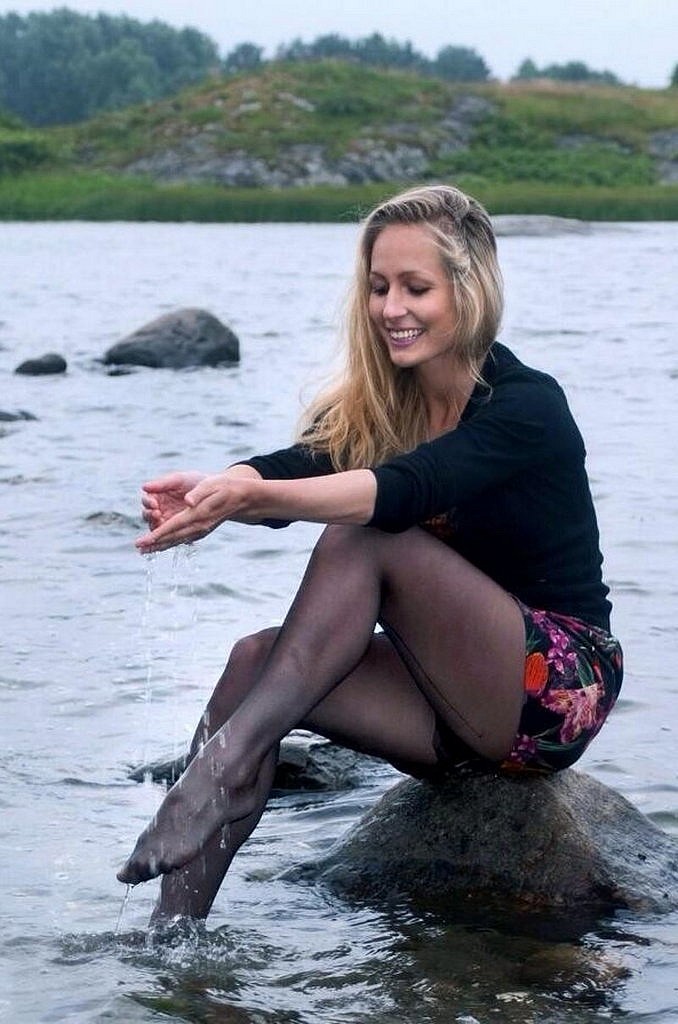Seductive amateurs in their pantyhose outdoors