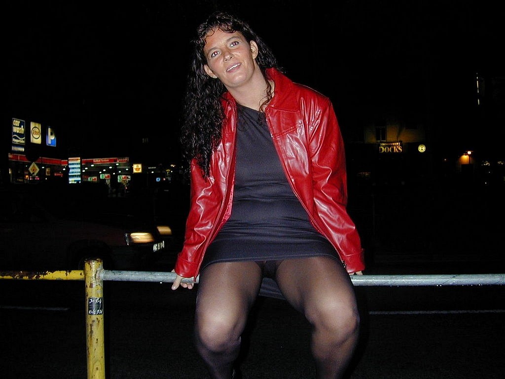 Seductive amateurs in their pantyhose outdoors